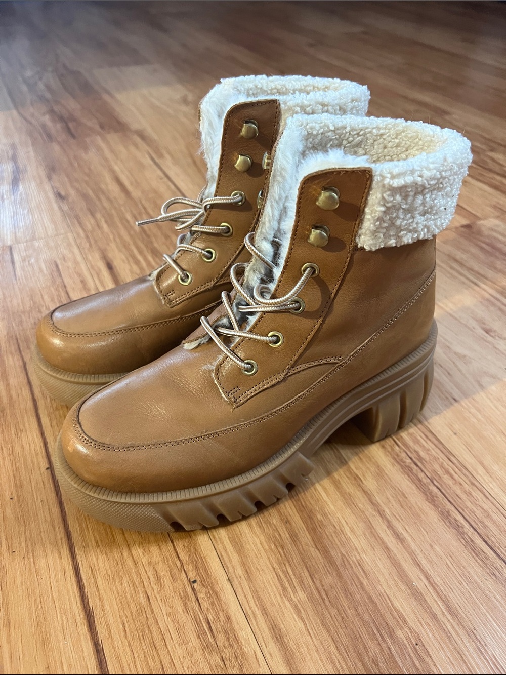 Aldo Camel Lace-Up Sherpa Collar Lug Waterproof Boots
